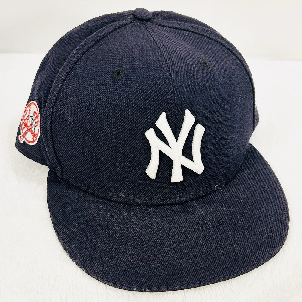 New Era New York Yankees 9FIFTY Snapback Hat Cap Adjustable Blue MLB Baseball